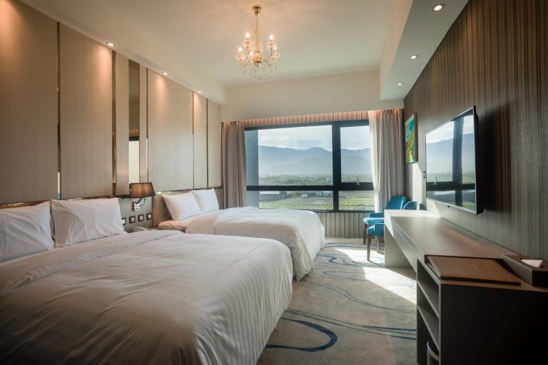 Mountain View Room